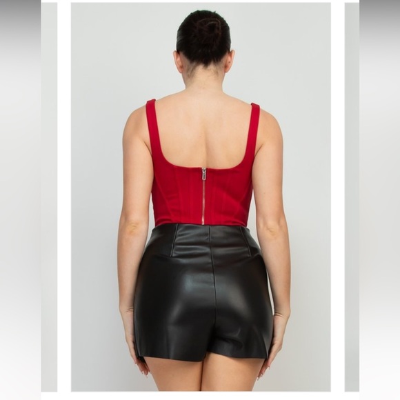 A twisted basic corset top👚 - Picture 3 of 3